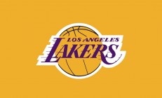 米兰APP下载-F1新赛季揭幕战之夜，苏亚雷斯如何像赛车引擎般带动全队节奏