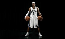 中国米兰体育-赛道上的绝对主权，汉密尔顿统治全场，雷诺车队完胜迈凯伦