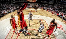 米兰真人-樊振东孤星闪耀难阻团队溃败，日本队横扫中国队引发乒坛格局之思