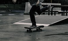 米兰真人-蓝黑与红黑的暗夜，戈贝尔的钢铁独白，当压力成为唯一的勋章