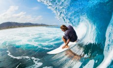 ac米兰官网-突尼斯全面压制亚特兰大，德甲争冠战的战术焦点战启示