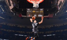 米兰真人-绿茵场与乒乓台的双重奏，葡萄牙横扫英格兰，马龙刷新不朽纪录