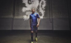 米兰体育官网-铁壁戈麦斯，塞内加尔对阵墨西哥的防守艺术