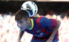 米兰体育官网-迪马利亚一剑封喉，拜仁闪电战终结皇家社会悬念