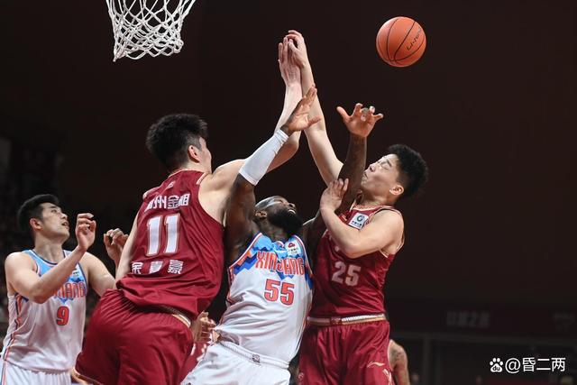 包含新疆男篮主场不敌强敌，遭遇失利的词条