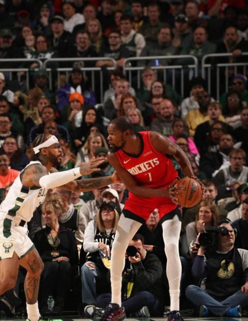 关于深圳队鏖战雷霆，杜兰特扛起全队的信息