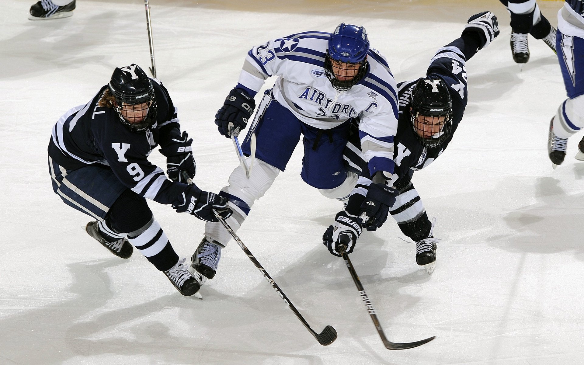 历史性颠覆！索伯奇迹之夜，周冠宇神级表现率队完胜红牛王朝